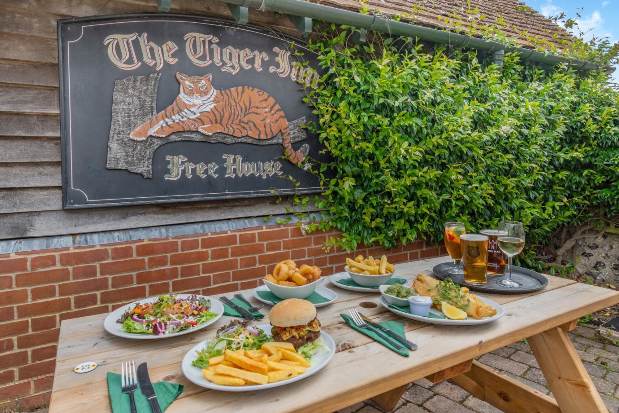 Tiger Inn _ Minnie Истбурн Экстерьер фото